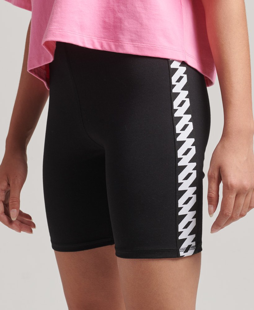 calções de ciclismo com elástico e logotipo na cor preta.