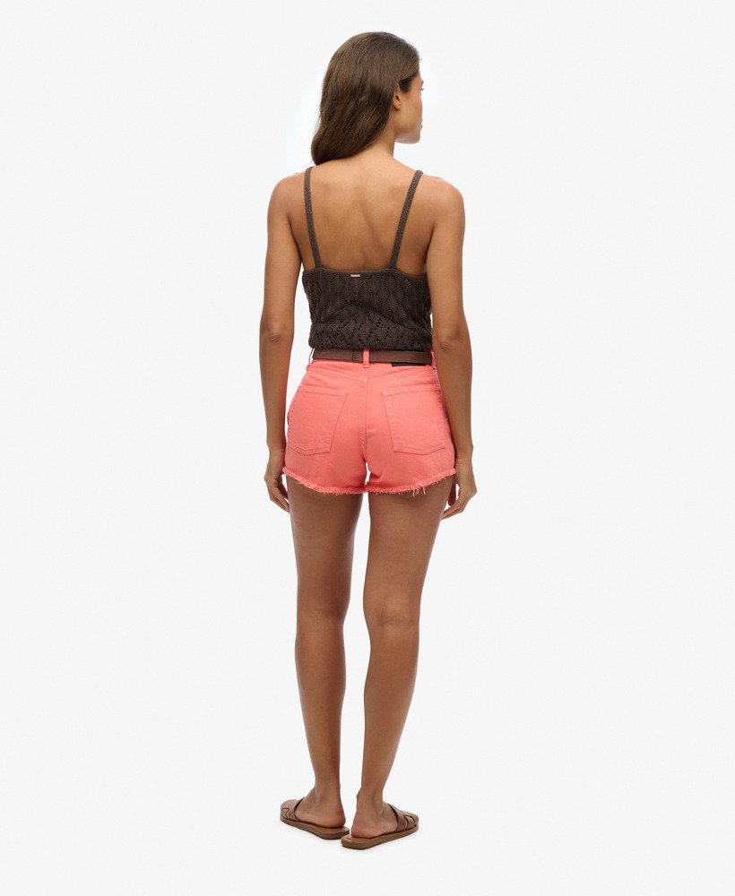 shorts jeans de cintura alta na cor coral pôr do sol