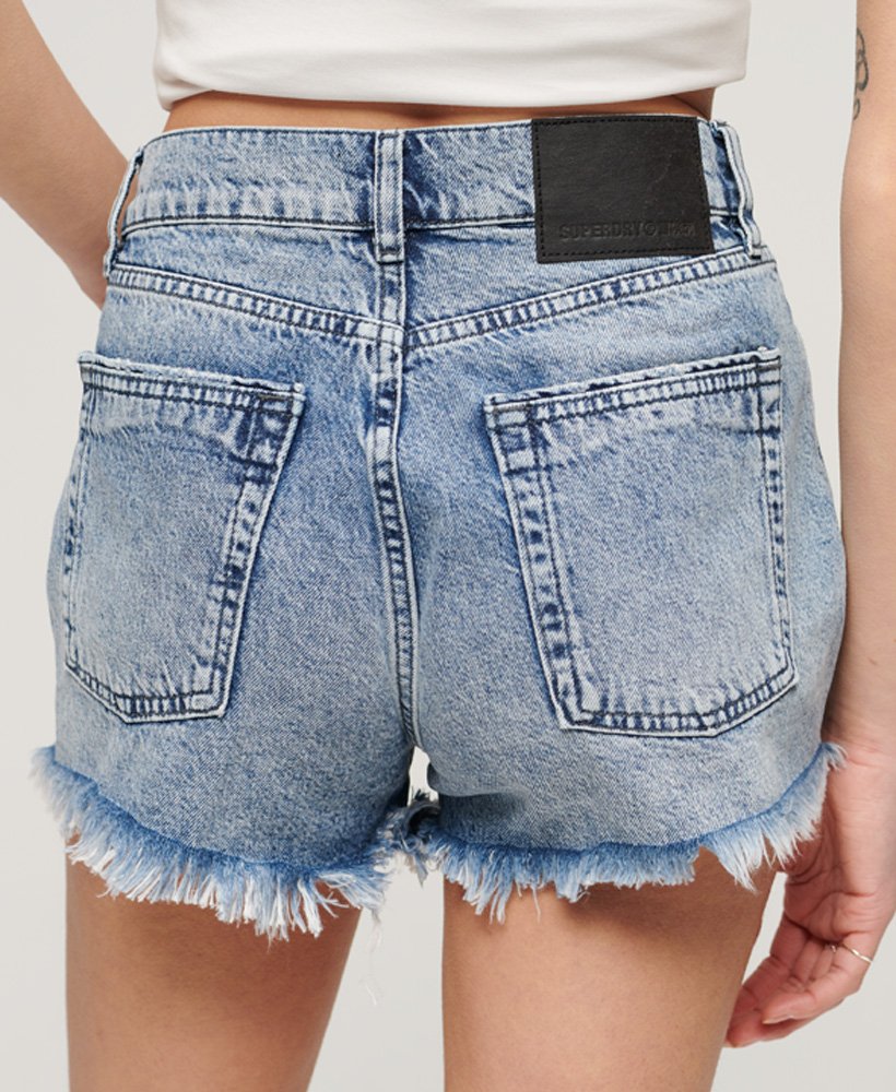 shorts jeans de cintura alta em tom índigo lavado
