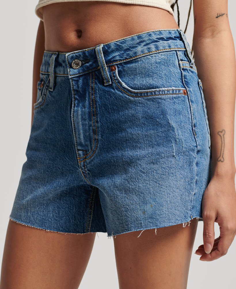 shorts vintage de cintura média e modelagem slim na cor azul madison.