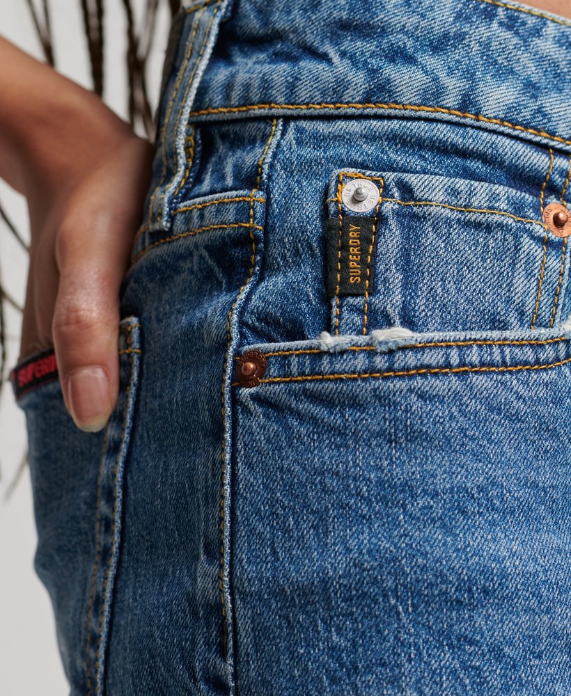 shorts vintage de cintura média e modelagem slim na cor azul madison.