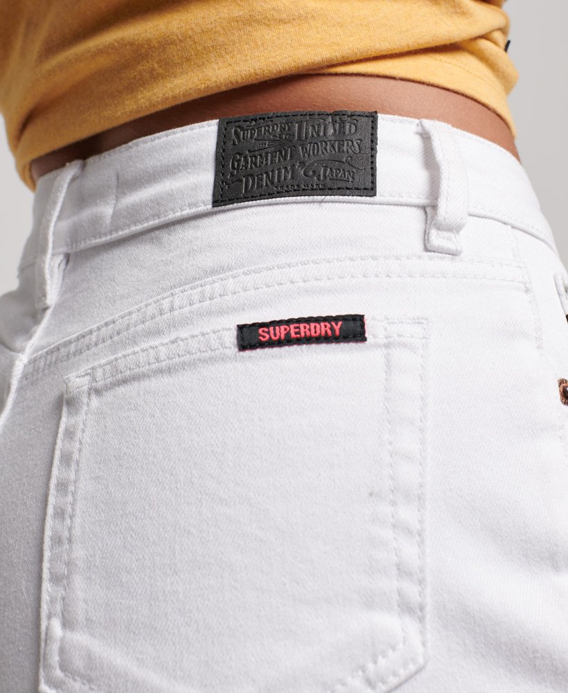 shorts vintage de cintura média e modelagem slim na cor optic.