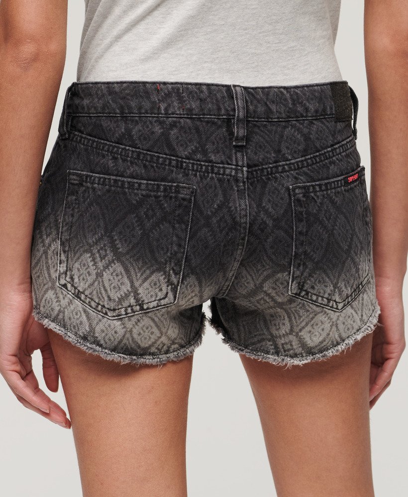 shorts jeans curtos em estampa wolcott blackstone aop