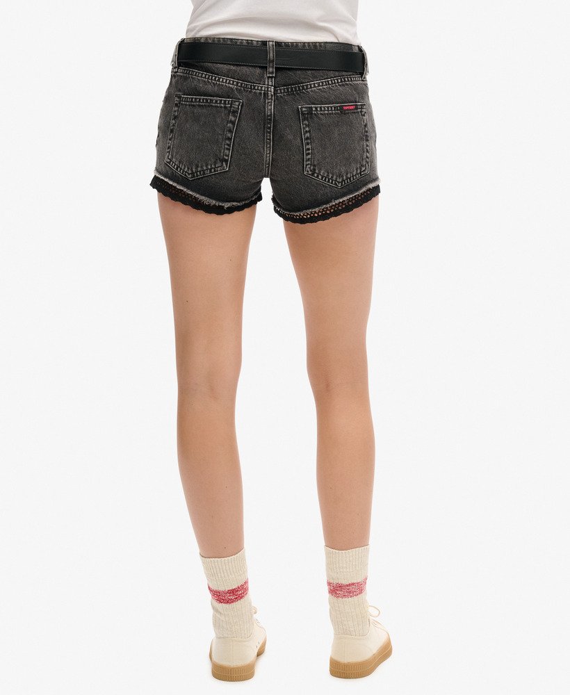 shorts jeans curtos na cor wolcott black stone