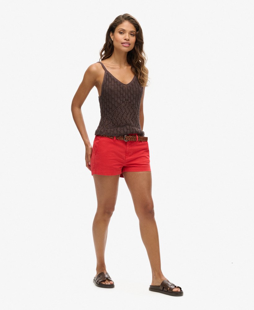 shorts chino hot na cor vermelho refrigerante