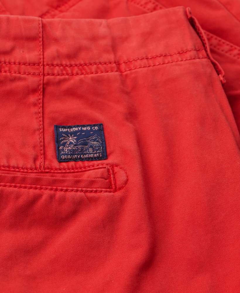shorts chino hot na cor vermelho refrigerante
