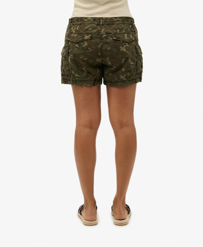 calções cargo em camuflagem de contorno
