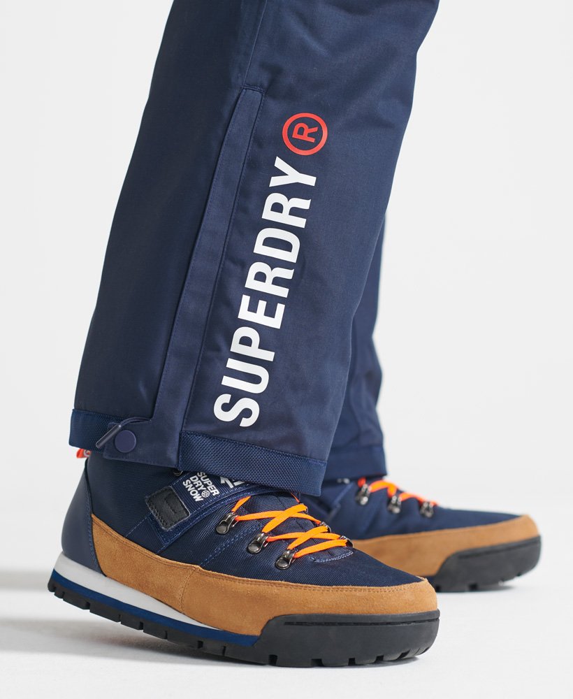 calça ultimate rescue na cor azul marinho intenso.