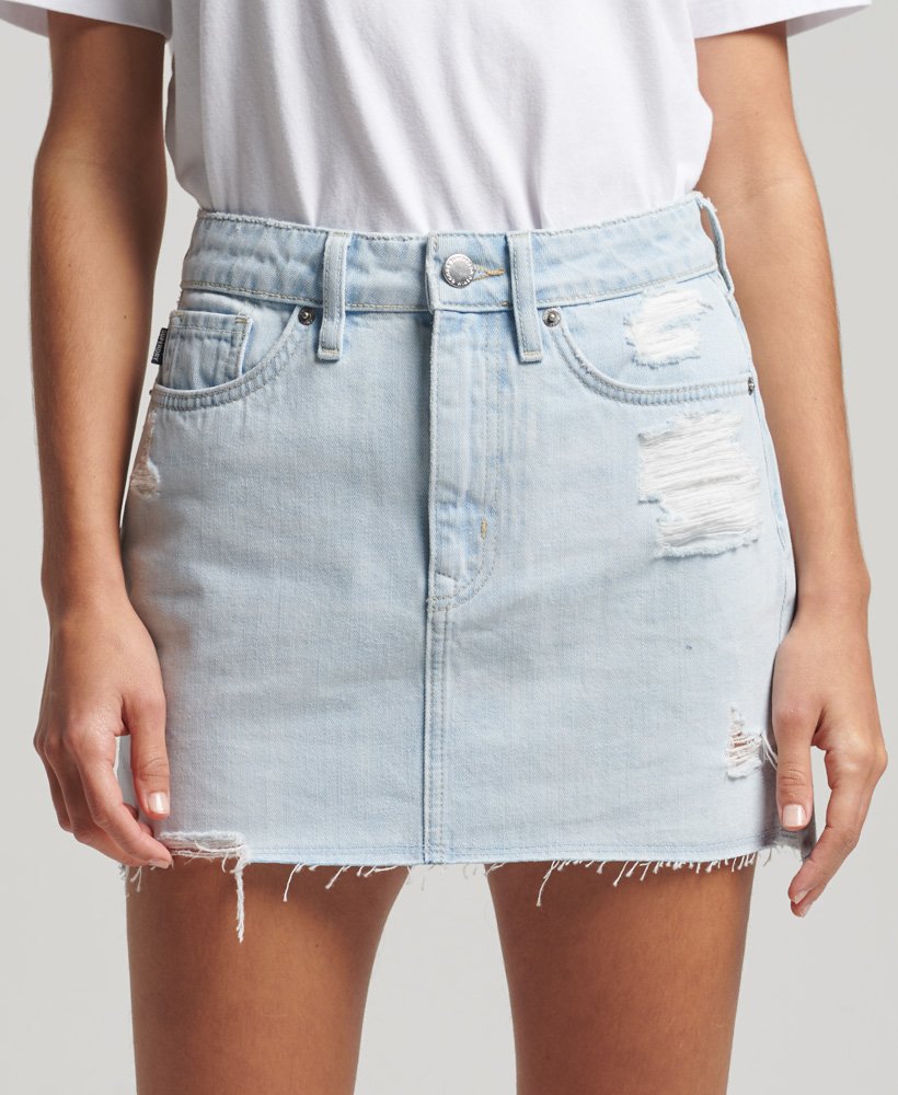 minissaia vintage em jeans na cor índigo mais claro.