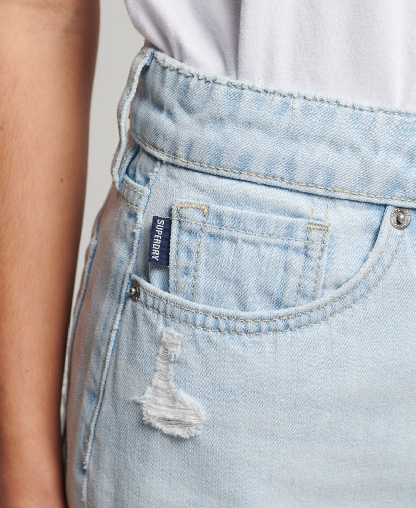 minissaia vintage em jeans na cor índigo mais claro.
