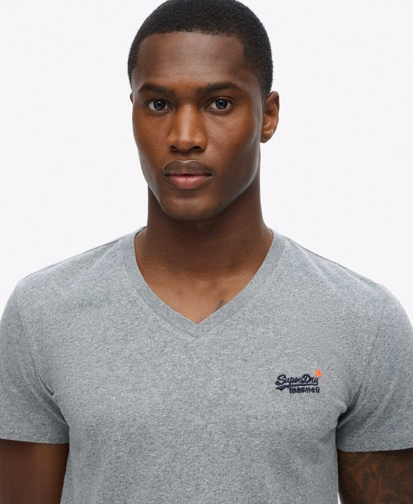 Camiseta clássica de algodão orgânico com decote em V