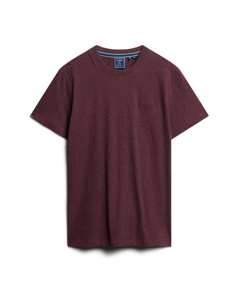 camiseta essential logo em algodão orgânico na cor bordô intenso com textura granulada