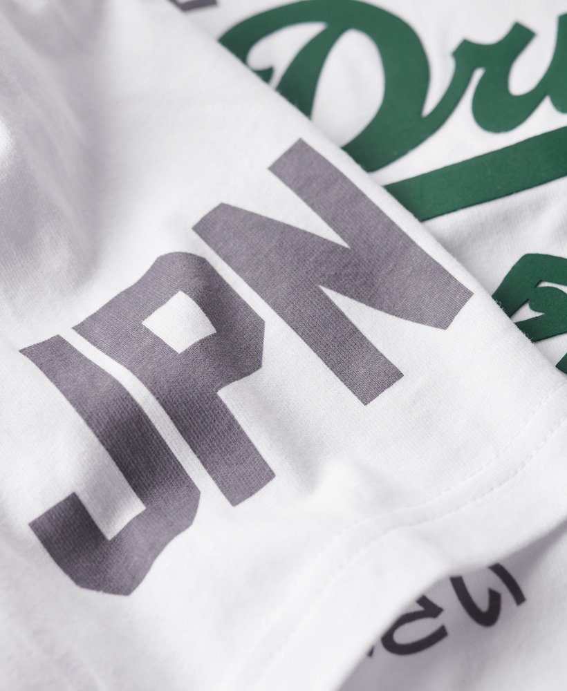 camiseta vintage com logo em algodão orgânico na cor óptica.