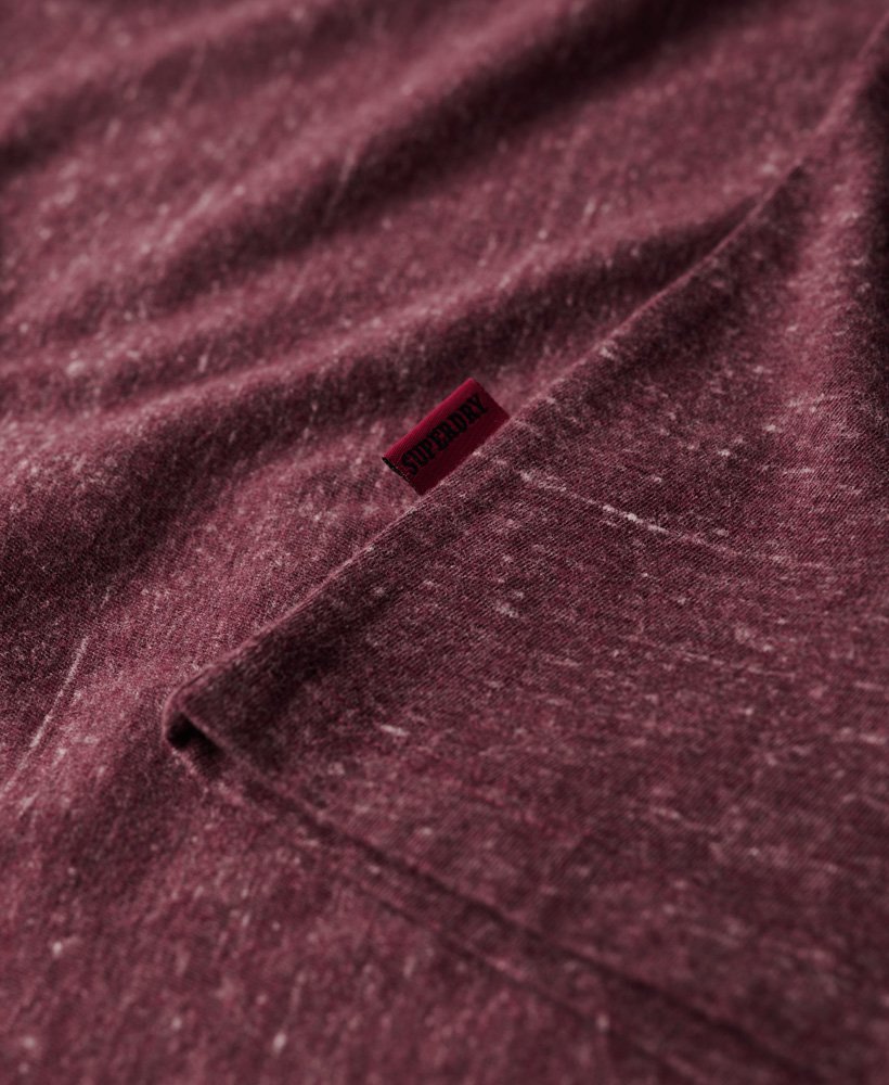 camiseta essential small logo em algodão orgânico na cor bordô mesclado