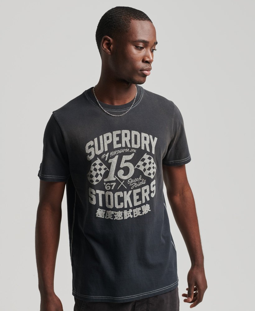 camiseta clássica vintage 08 rework edição limitada na cor preto vintage