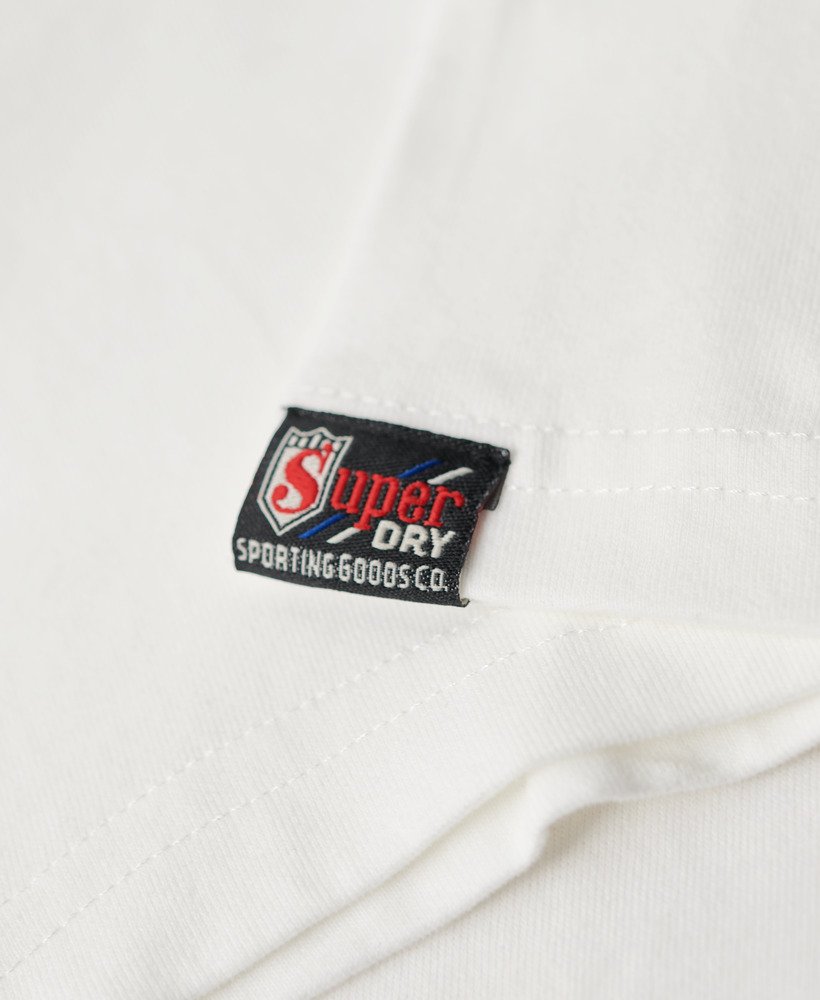 camiseta vintage com logo na cor cru