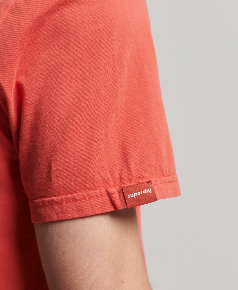 camiseta vintage logo neon em vermelho americana