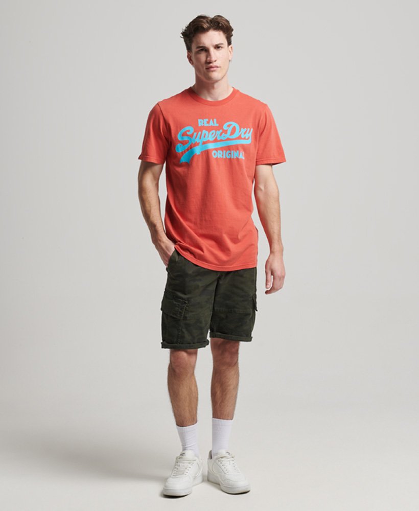 camiseta vintage logo neon em vermelho americana