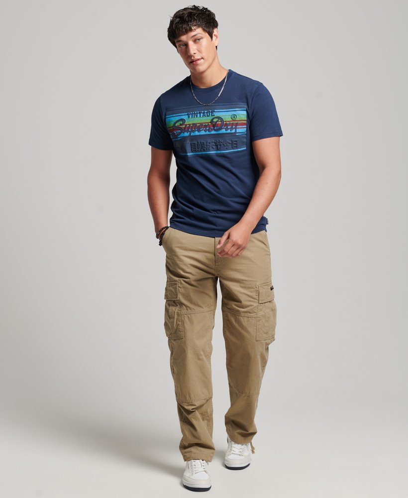 camiseta vintage logo cali em azul marinho náutico