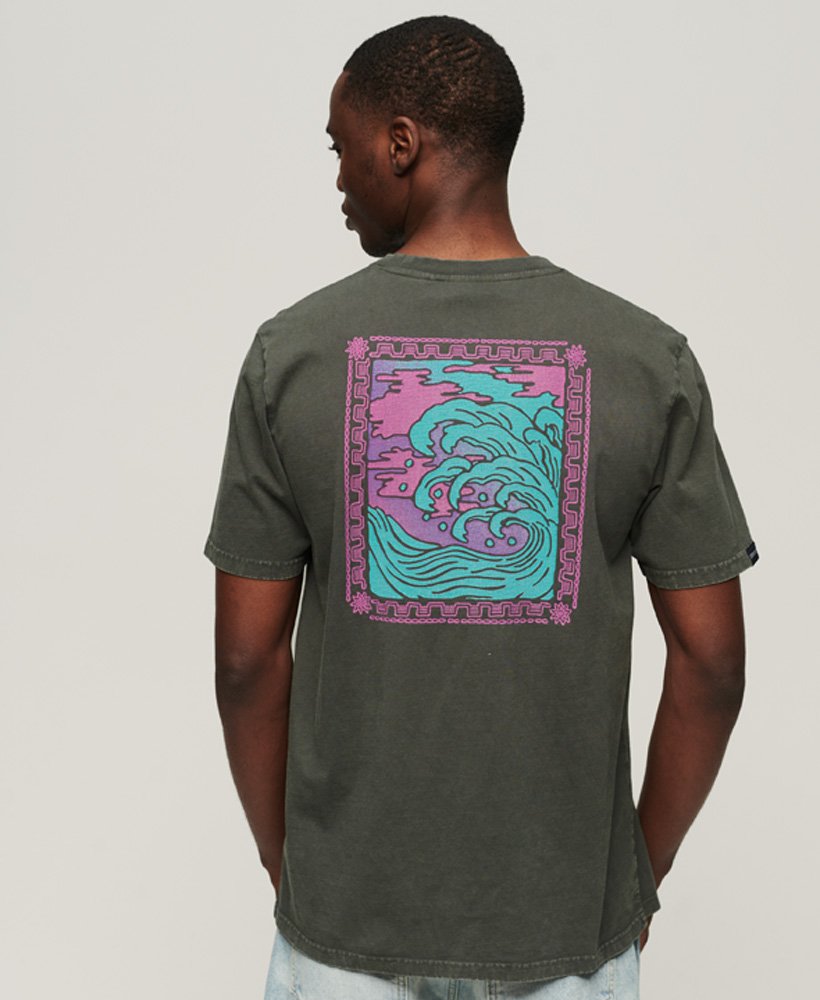 camiseta vintage tribal surf na cor preta vintage