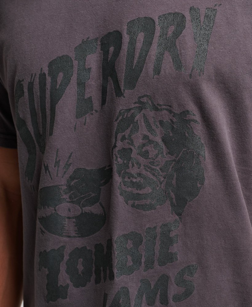 camiseta lo-fi flyer na cor preta mid merch