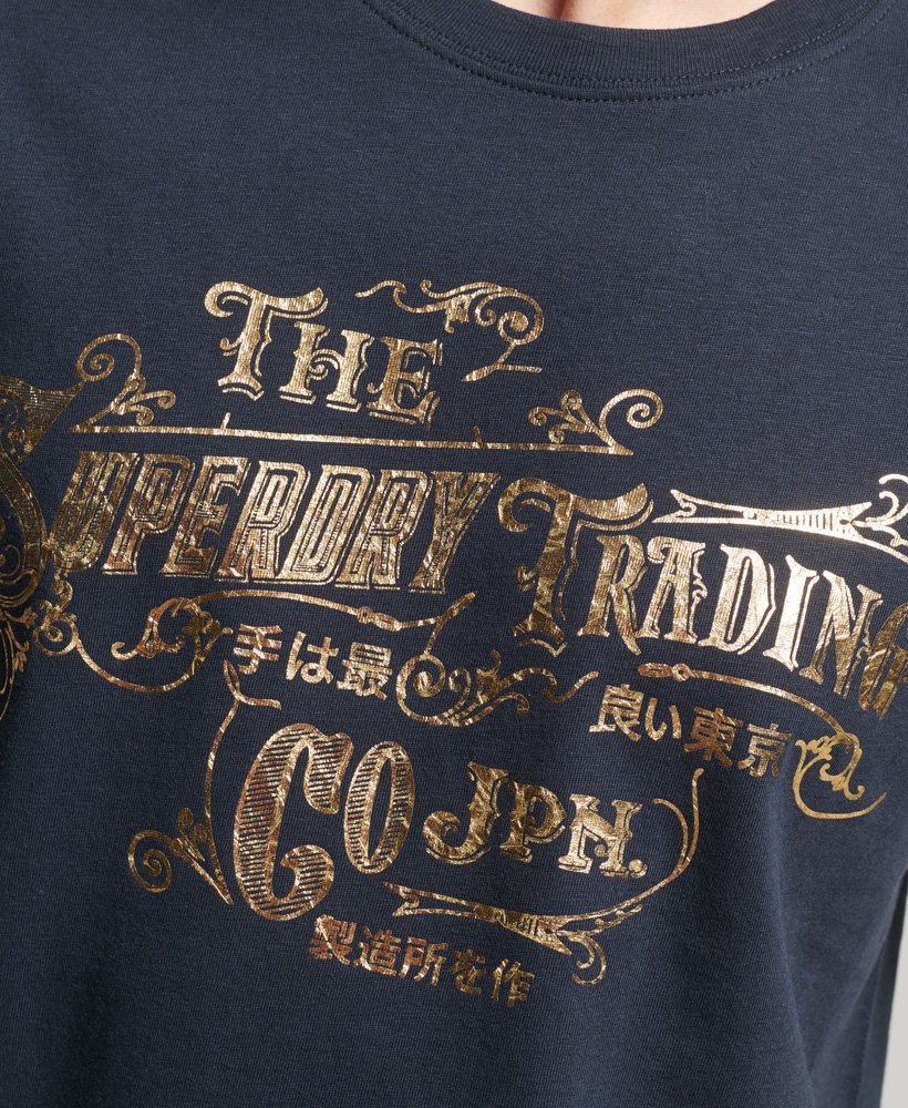camiseta clássica repaginada na cor azul-marinho eclipse.