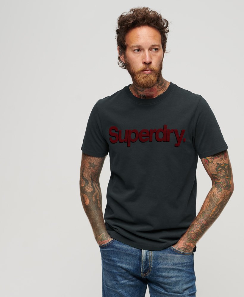 camiseta clássica com logo principal na cor azul-marinho eclipse.