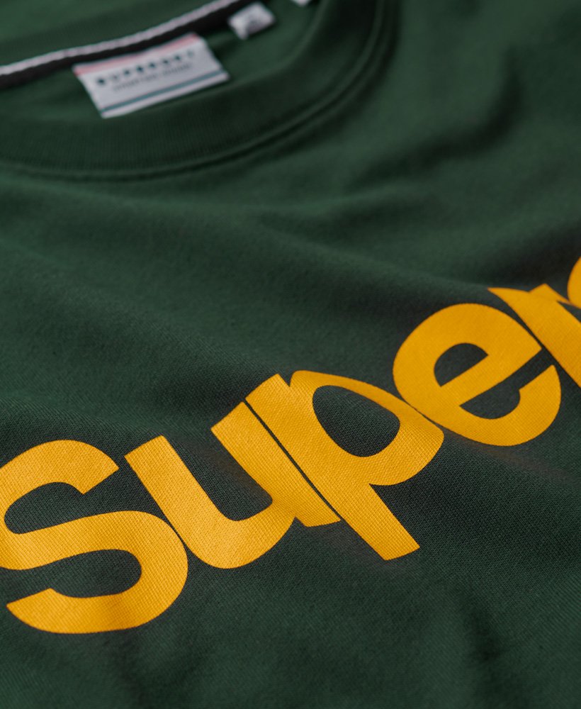 camiseta clássica com logo principal na cor verde escuro academy.