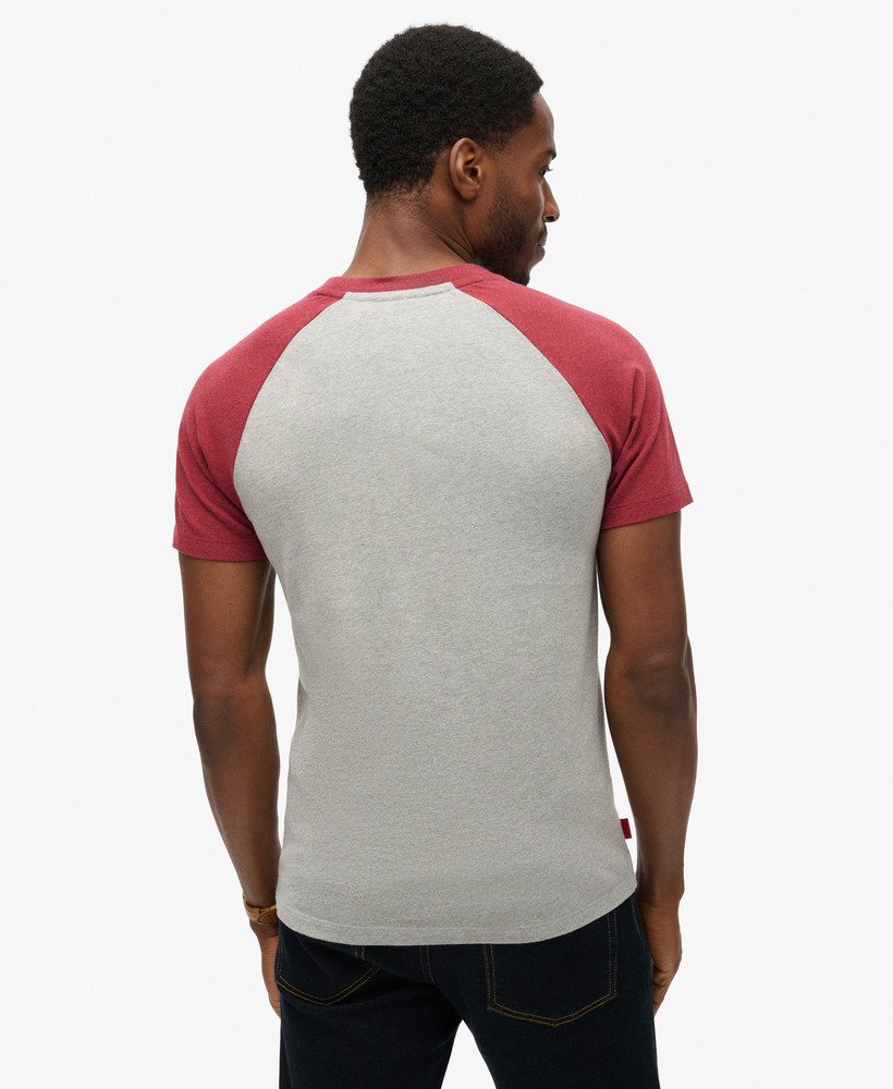 camiseta de beisebol essential logo em algodão orgânico nas cores cinza mescladovermelho mesclado vintage.