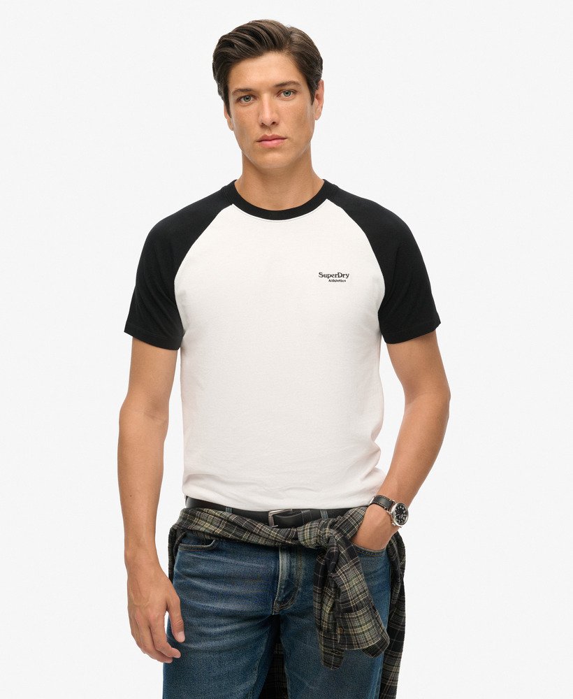 camiseta de beisebol essential logo em algodão orgânico na cor Ópticapreta