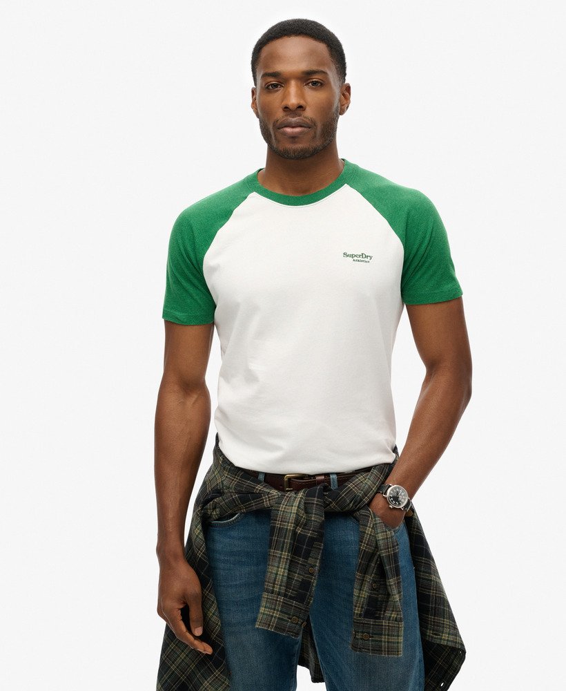 camiseta de beisebol essential logo em algodão orgânico na cor verde mesclado opticfield green.