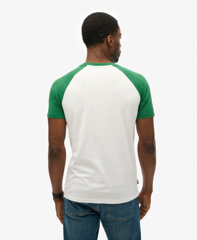 camiseta de beisebol essential logo em algodão orgânico na cor verde mesclado opticfield green.