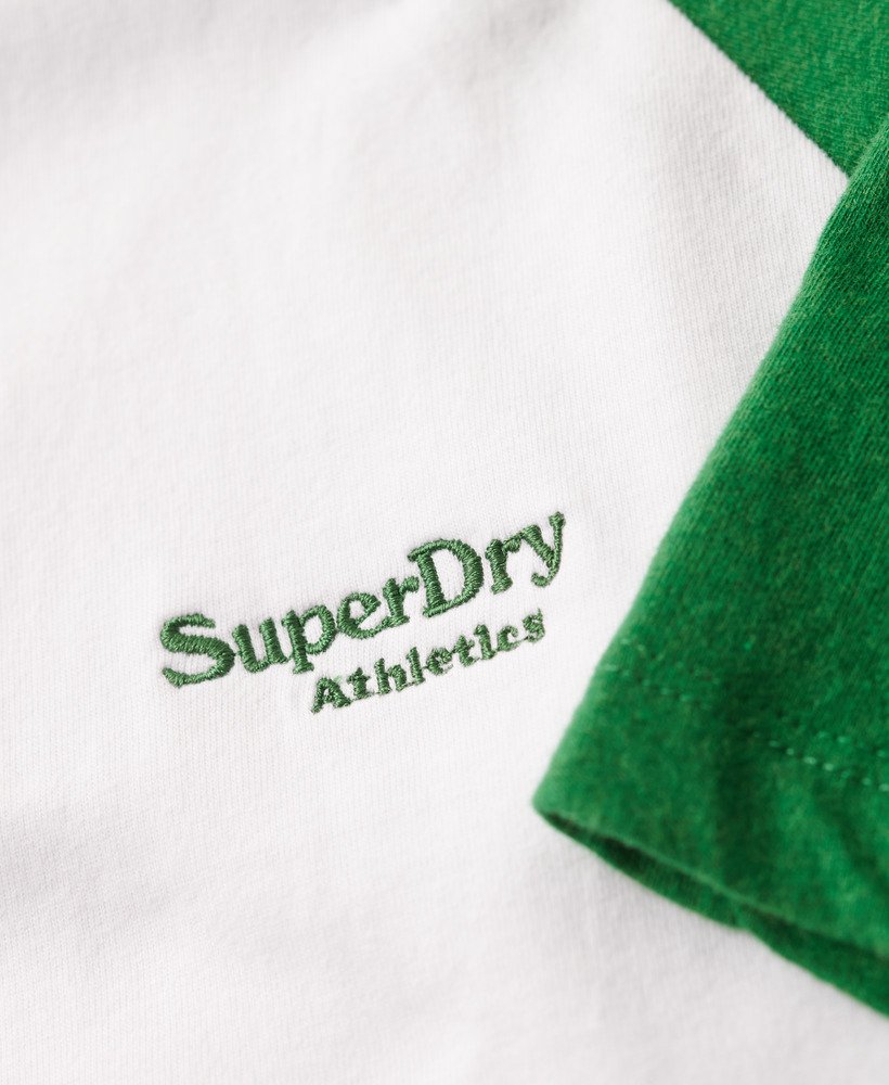 camiseta de beisebol essential logo em algodão orgânico na cor verde mesclado opticfield green.
