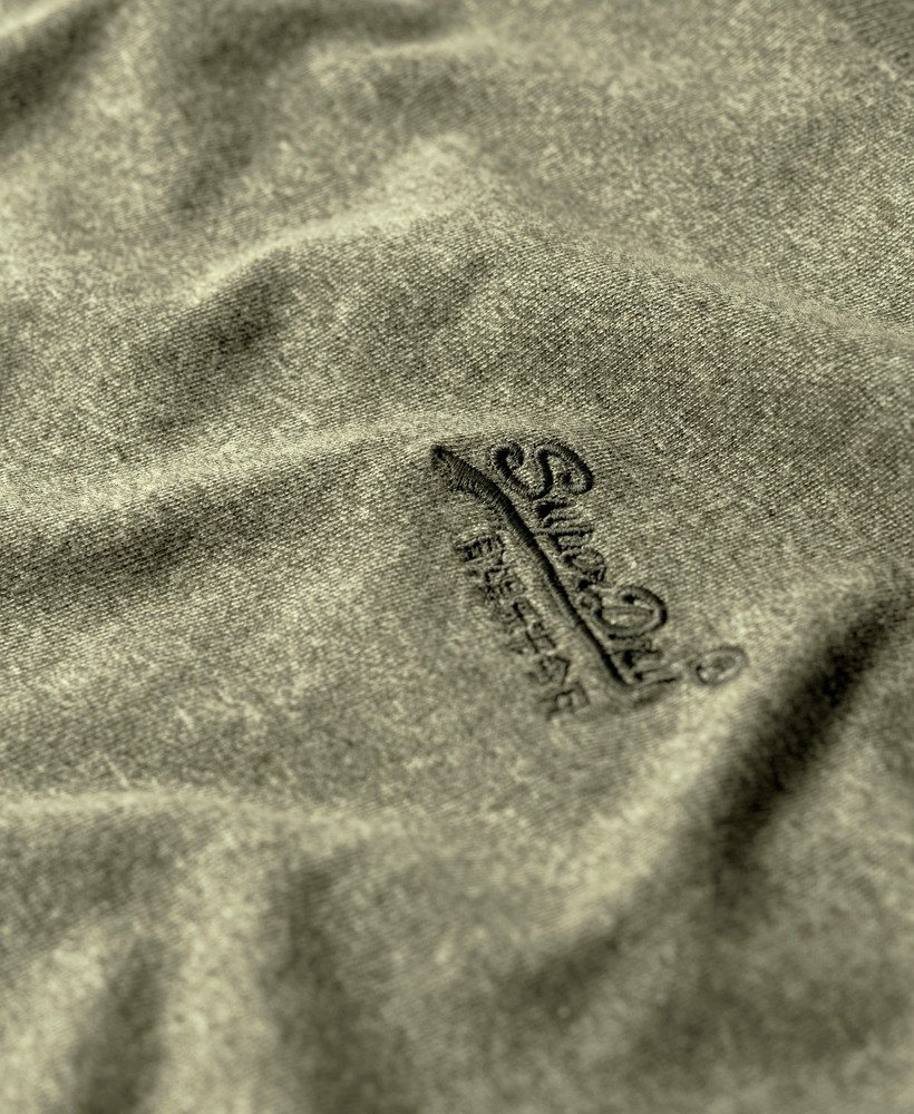 camiseta essential logo em algodão orgânico na cor cinza oliva mesclado