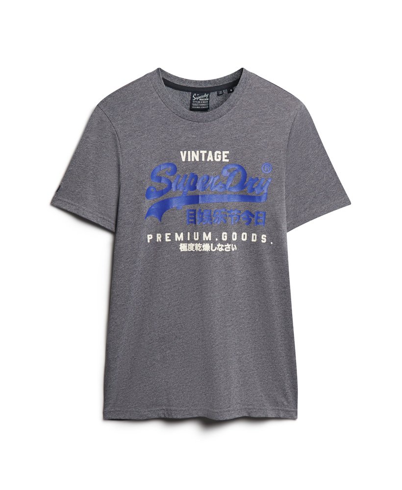camiseta heritage com logo vintage clássico na cor azul meia-noite.