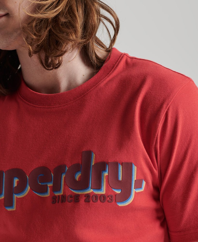camiseta terrain com estampa do logo e modelagem relaxada na cor vermelho refrigerante.