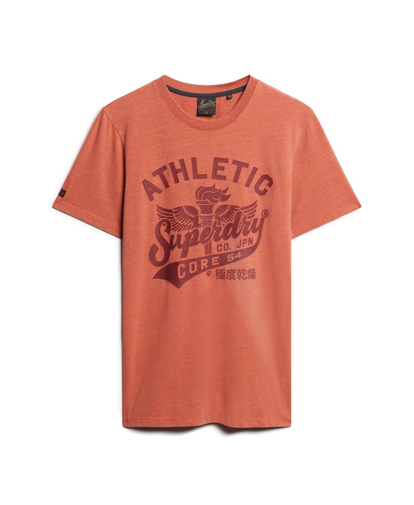 camiseta com estampa universitária em estilo mesclado tingido na cor páprica.
