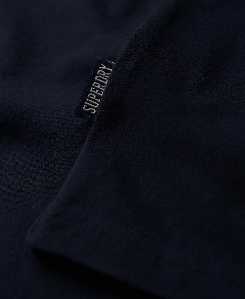 camiseta essential logo em algodão orgânico na cor azul-marinho eclipse