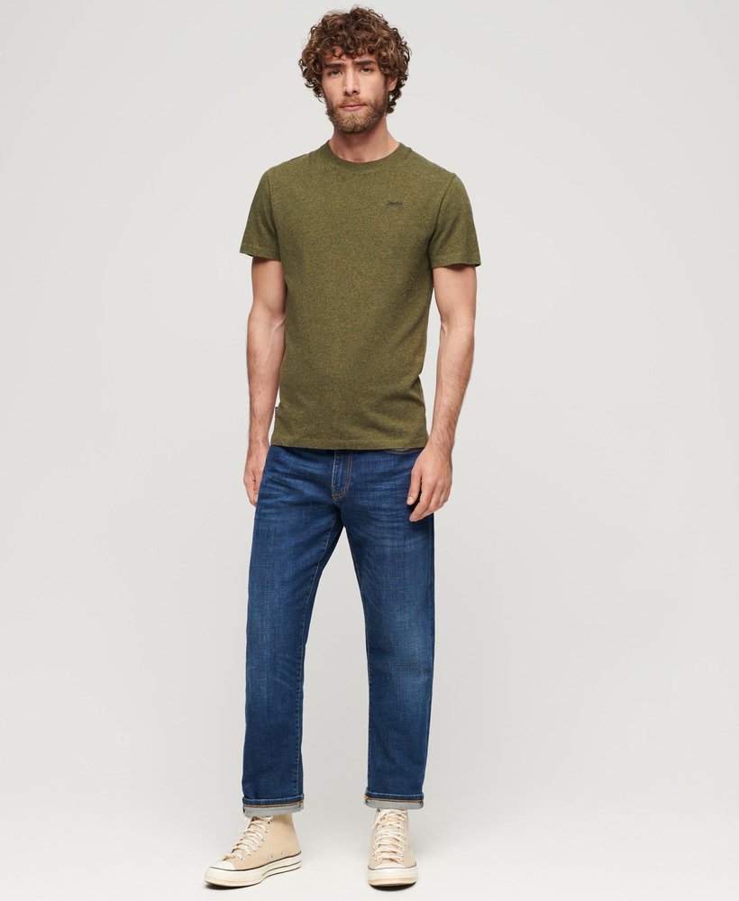 camiseta essential small logo em algodão orgânico na cor verde oliva mesclado