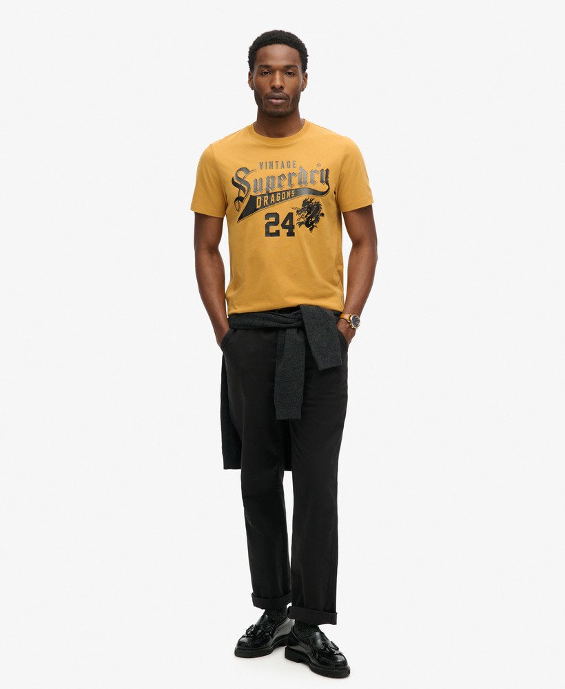 camiseta com estampa do ano novo chinês na cor bege açafrão