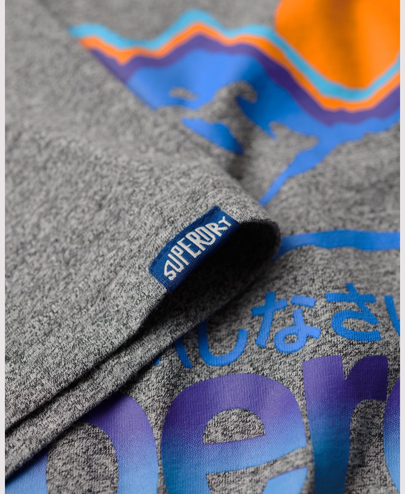 camiseta core logo great outdoors na cor cinza asfalto grit