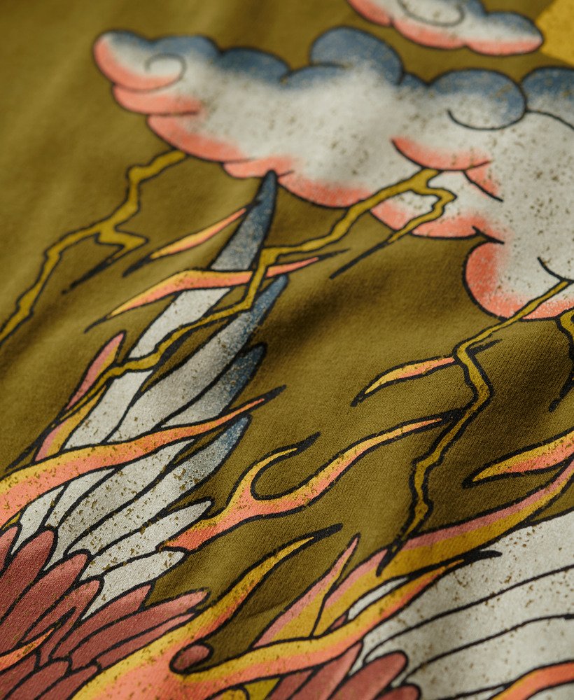 camiseta folgada com estampa de tatuagem na cor verde abeto.
