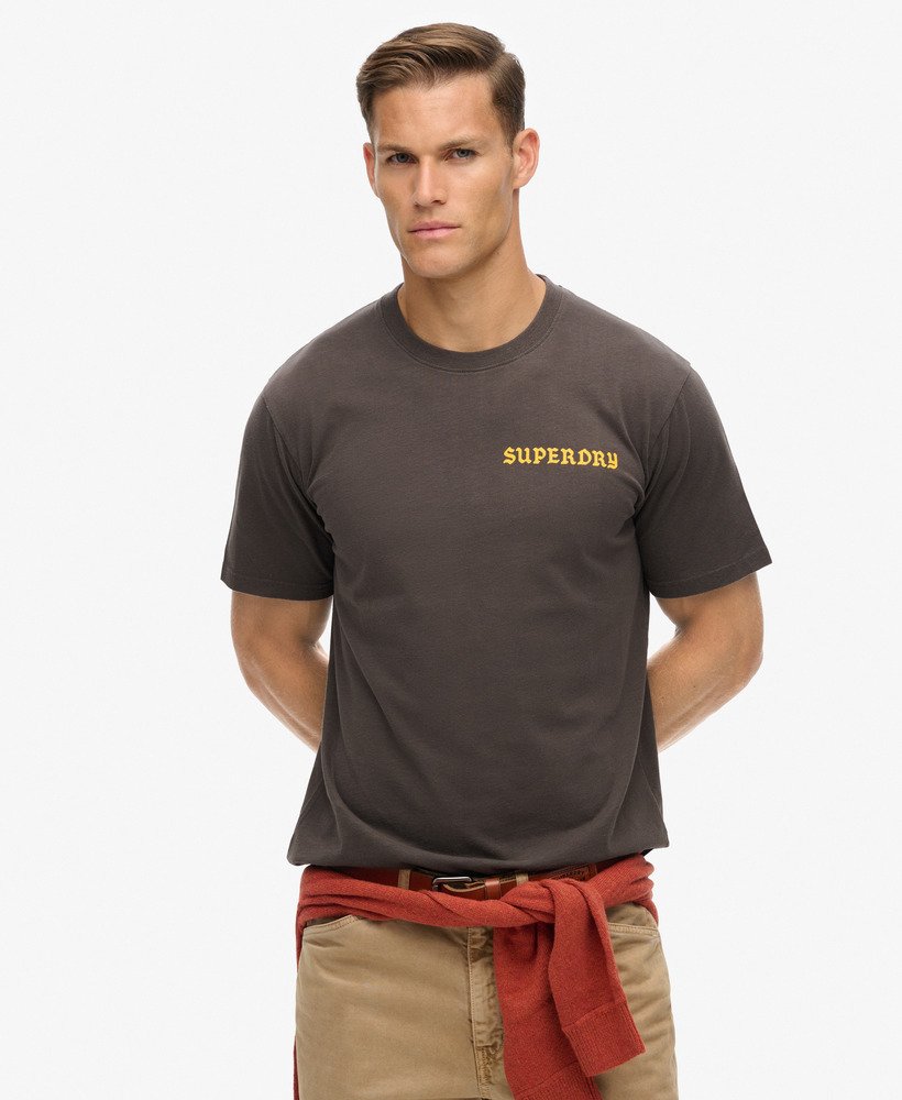 camiseta folgada com estampa de tatuagem na cor preto vintage