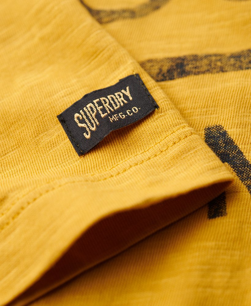 camiseta copper label script em tecido flamê amarelo pigmentado.