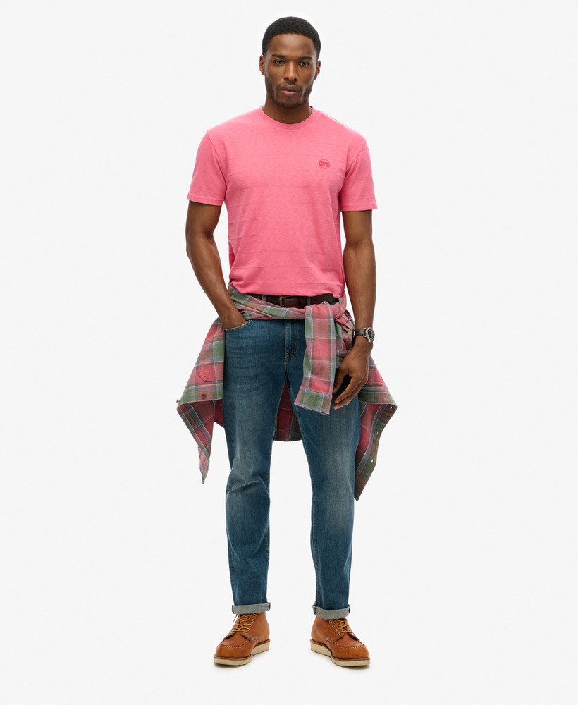 camiseta de algodão orgânico com textura vintage na cor rosa deserto.
