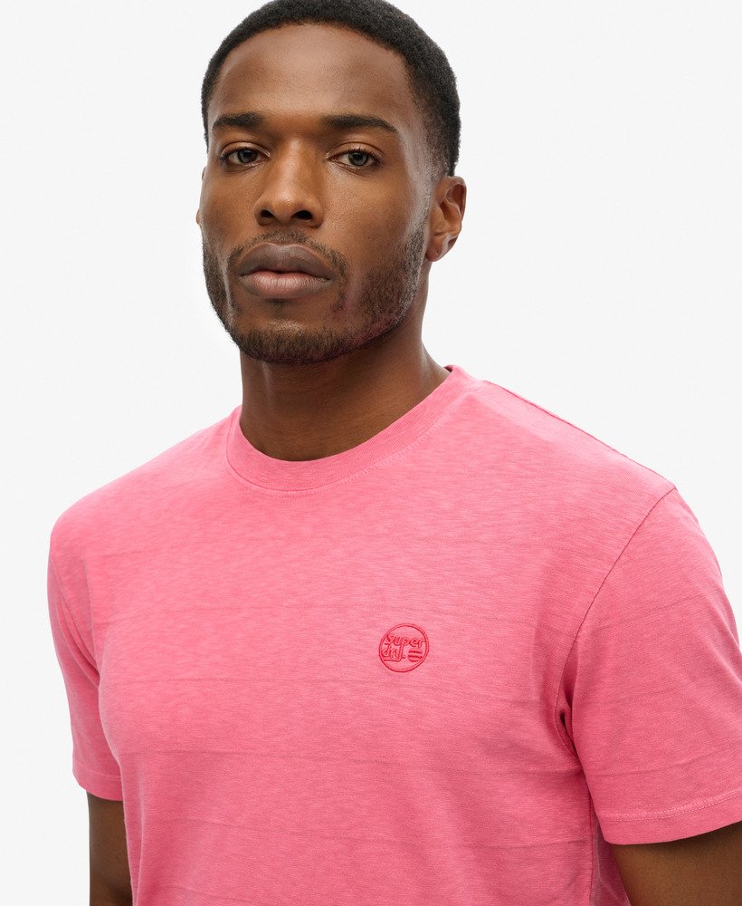 camiseta de algodão orgânico com textura vintage na cor rosa deserto.