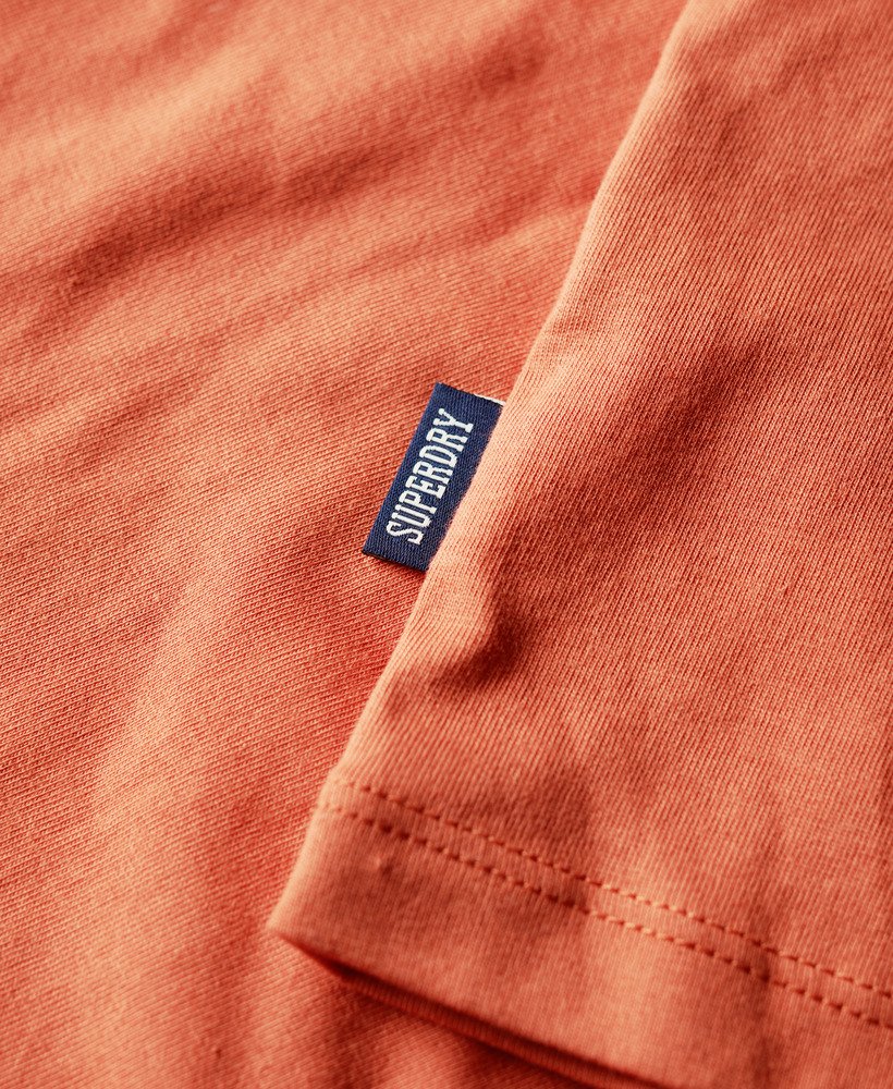 camiseta retrô essential logo em laranja mangaazul marinho eclipse