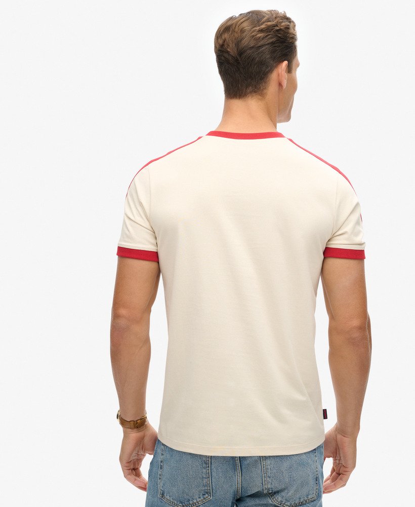 camiseta retrô essential logo na cor aveiavermelho pimenta