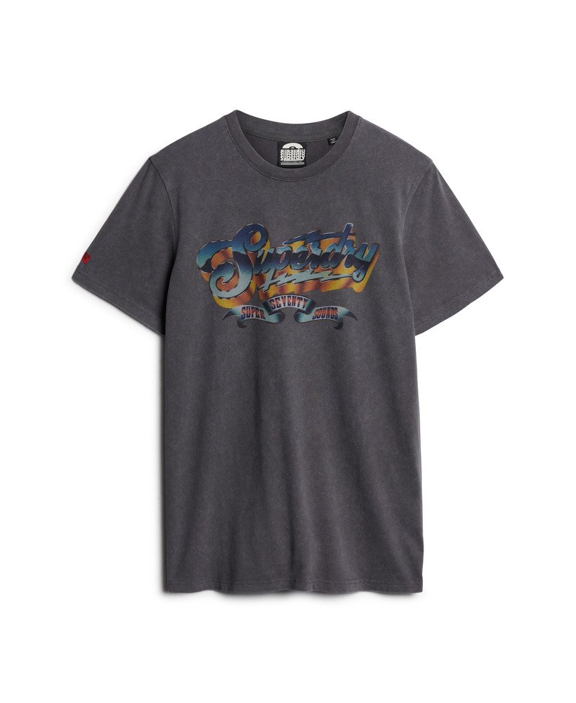 camiseta de banda de rock com estampa gráfica na cor cinza carvão