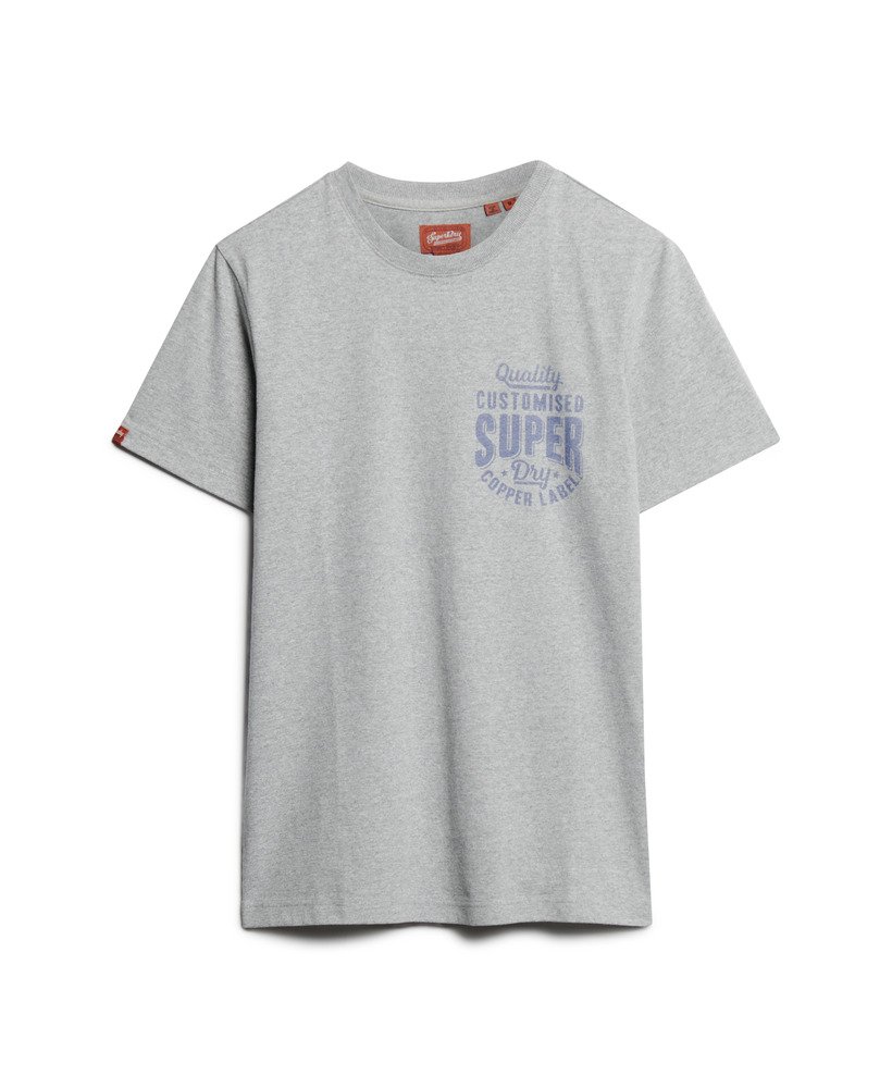 camiseta com estampa copper label no peito na cor cinza mescla.